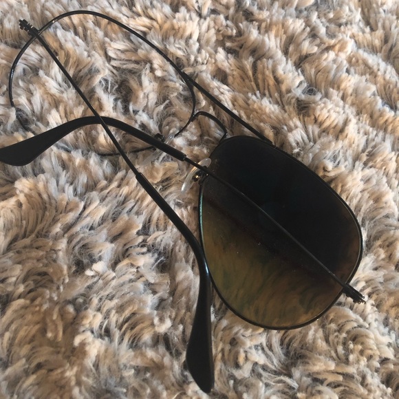 RayBan Aviators - Picture 4 of 7